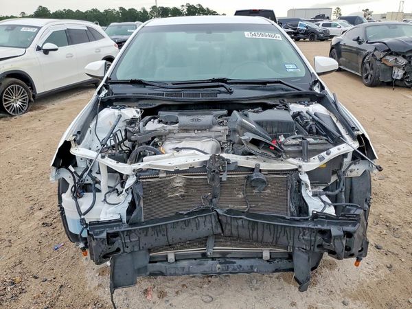 2017 TOYOTA CAMRY