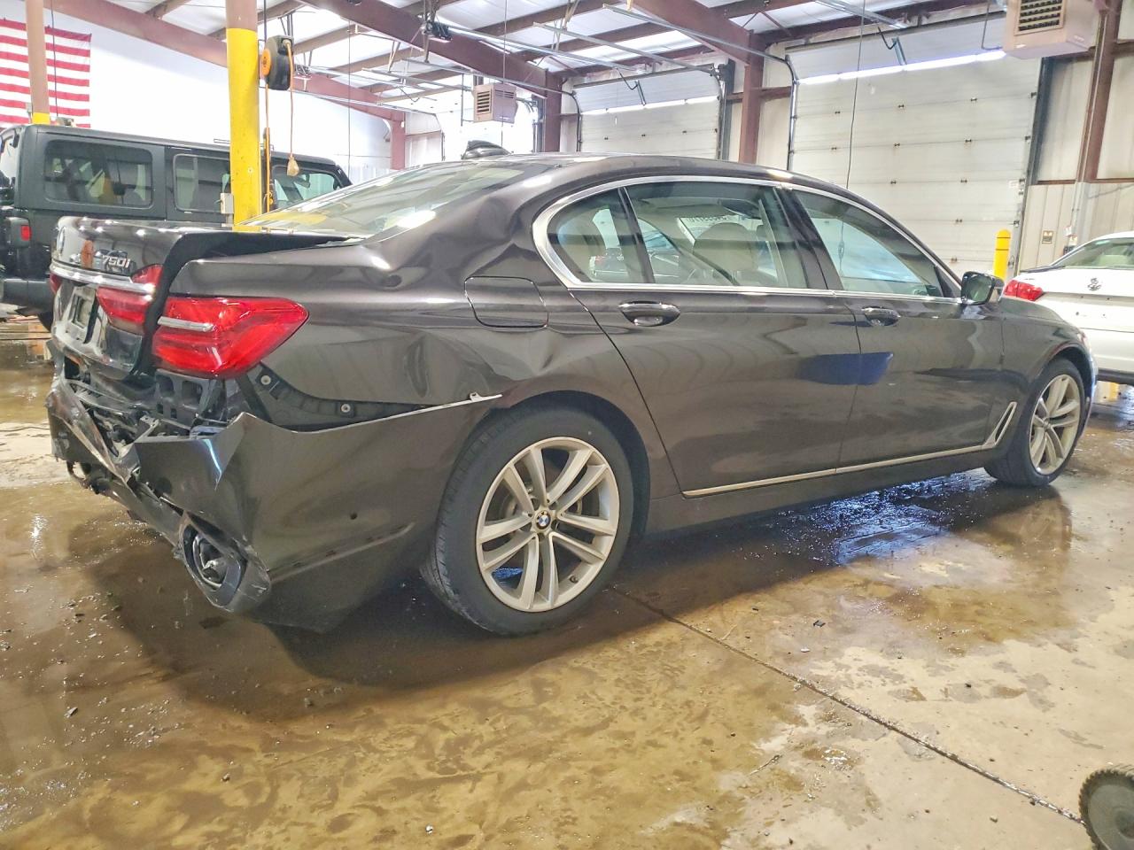 2016 BMW 750 xDrive