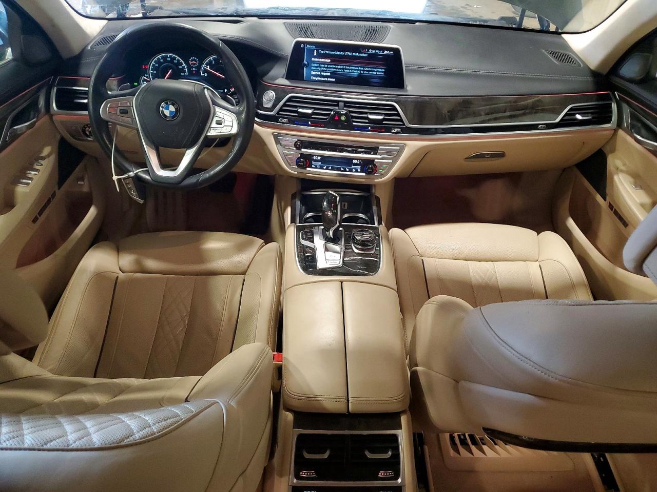 2016 BMW 750 xDrive