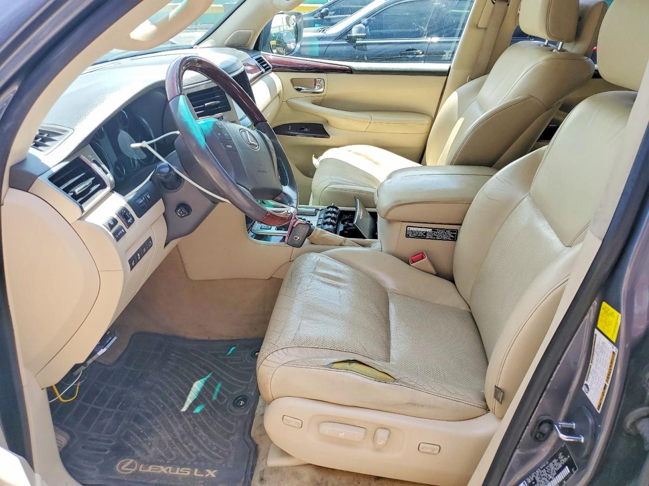 2013 LEXUS LX 570