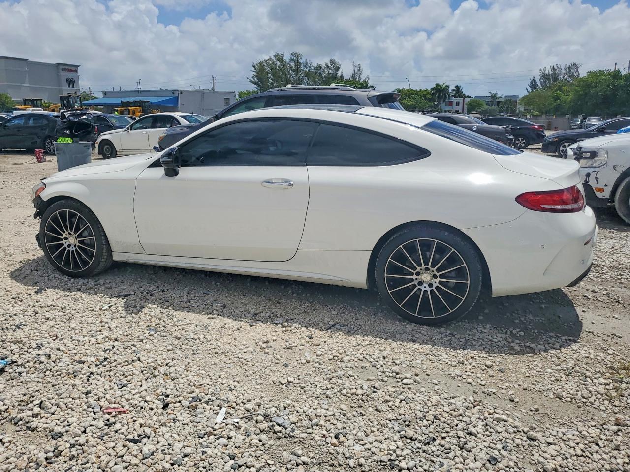 2017 MERCEDES-BENZ C C300-4M