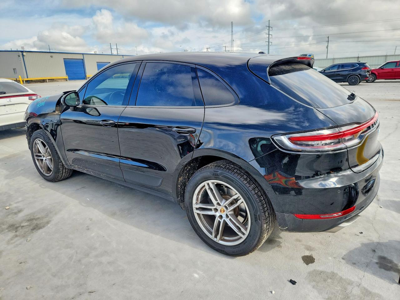 2021 PORSCHE MACAN Base