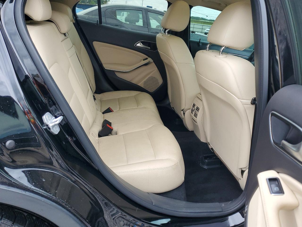 2018 MERCEDES-BENZ GLA GLA250