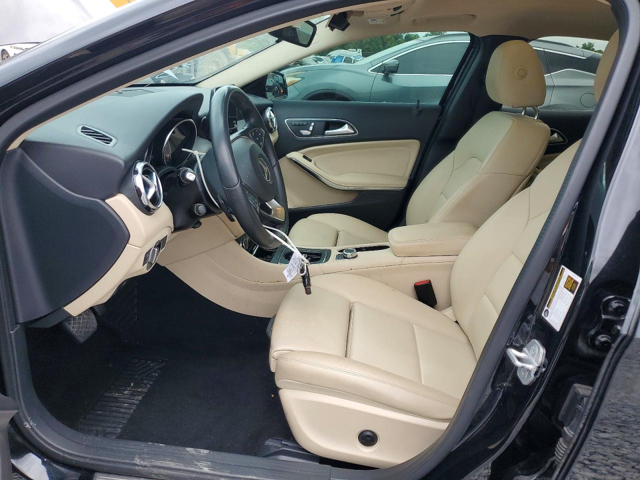 2018 MERCEDES-BENZ GLA GLA250