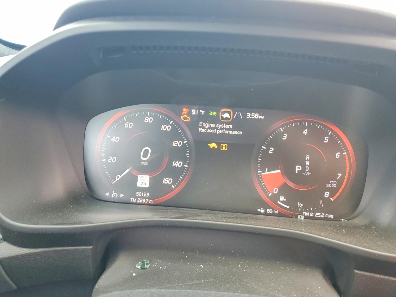 2021 VOLVO XC40 R-Design