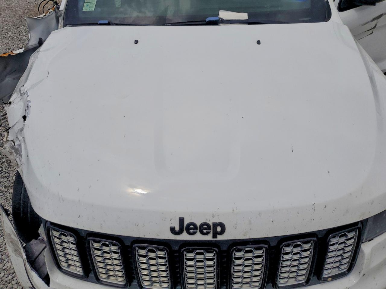 2020 JEEP GRAND CHEROKEE LAREDO 4X2