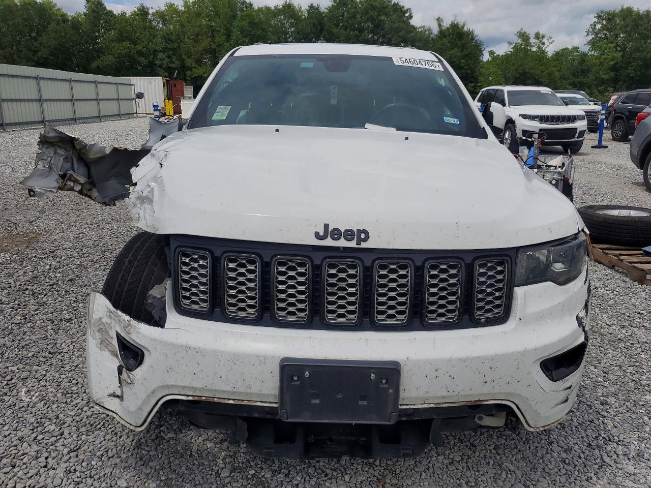 2020 JEEP GRAND CHEROKEE LAREDO 4X2