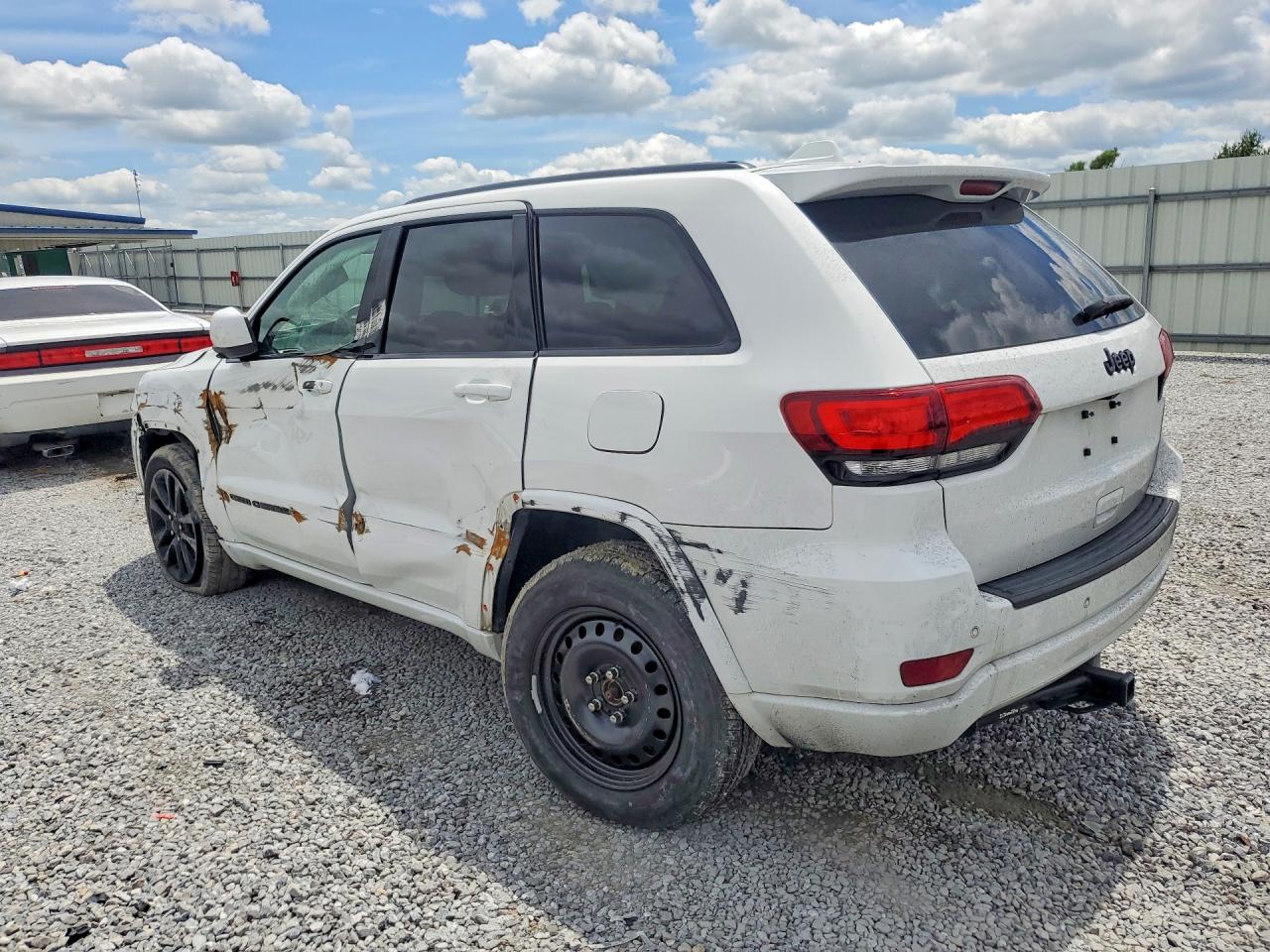 2020 JEEP GRAND CHEROKEE LAREDO 4X2