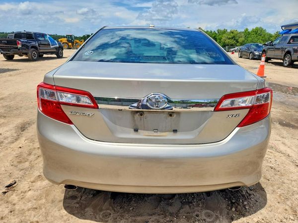 2014 TOYOTA CAMRY