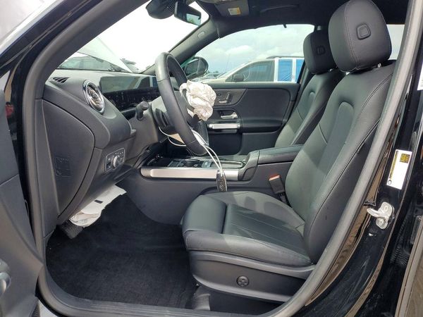 2024 MERCEDES-BENZ GLB GLB250