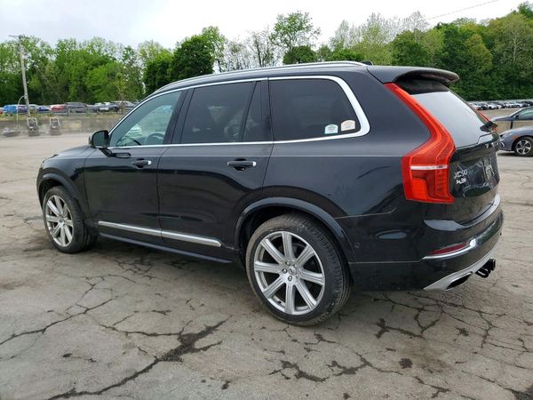2016 VOLVO XC90