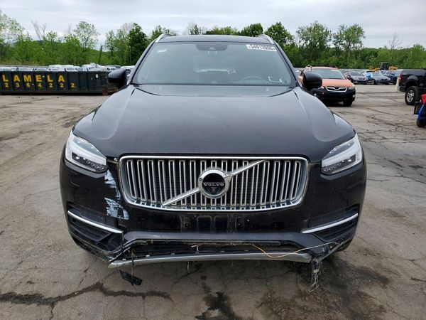 2016 VOLVO XC90