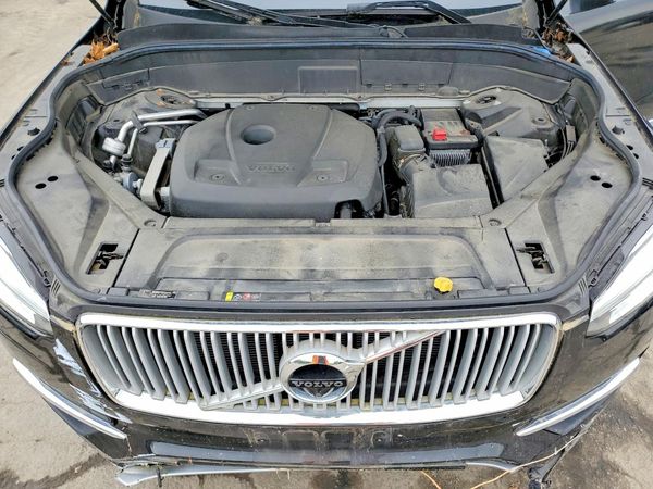2016 VOLVO XC90
