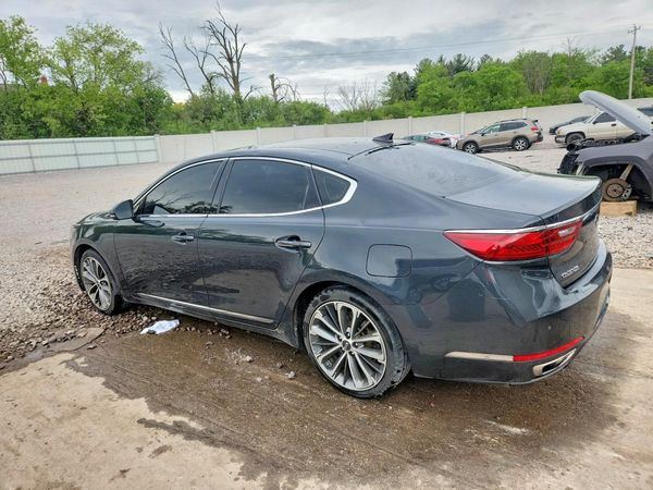 2017 KIA CADENZA