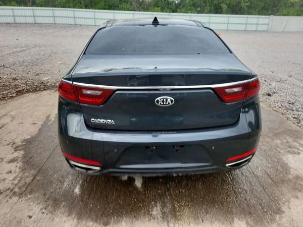 2017 KIA CADENZA