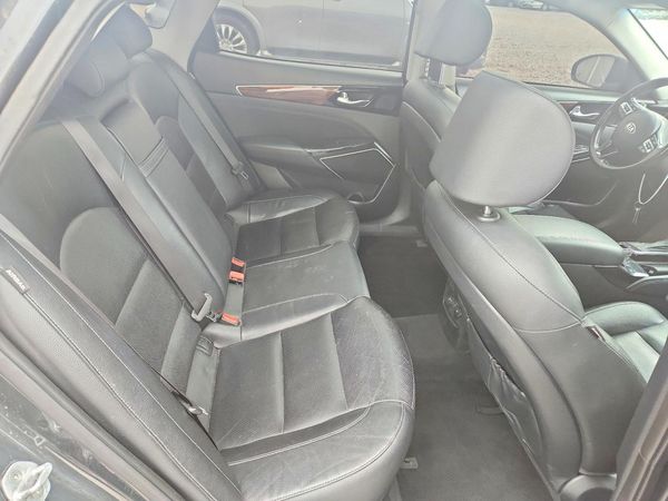 2017 KIA CADENZA