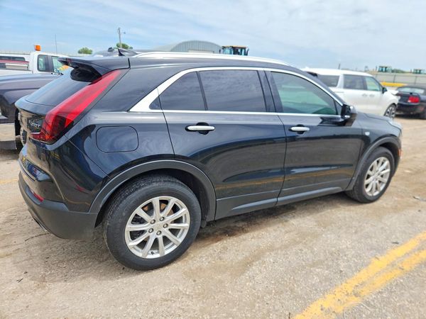 2019 CADILLAC XT4 Luxury