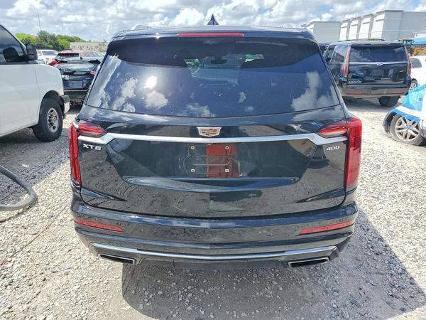 2021 CADILLAC XT6 Premium Luxury