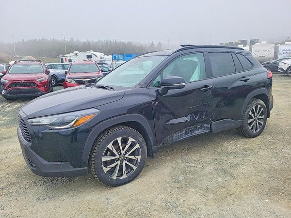 2024 TOYOTA COROLLA CROSS LE