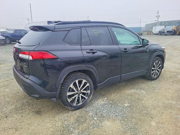 2024 TOYOTA COROLLA CROSS LE