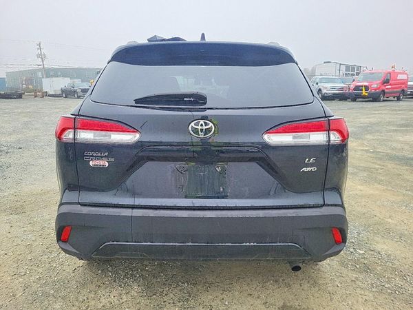 2024 TOYOTA COROLLA CROSS LE