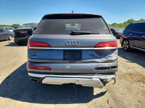 2025 AUDI Q7 quattro Premium Plus