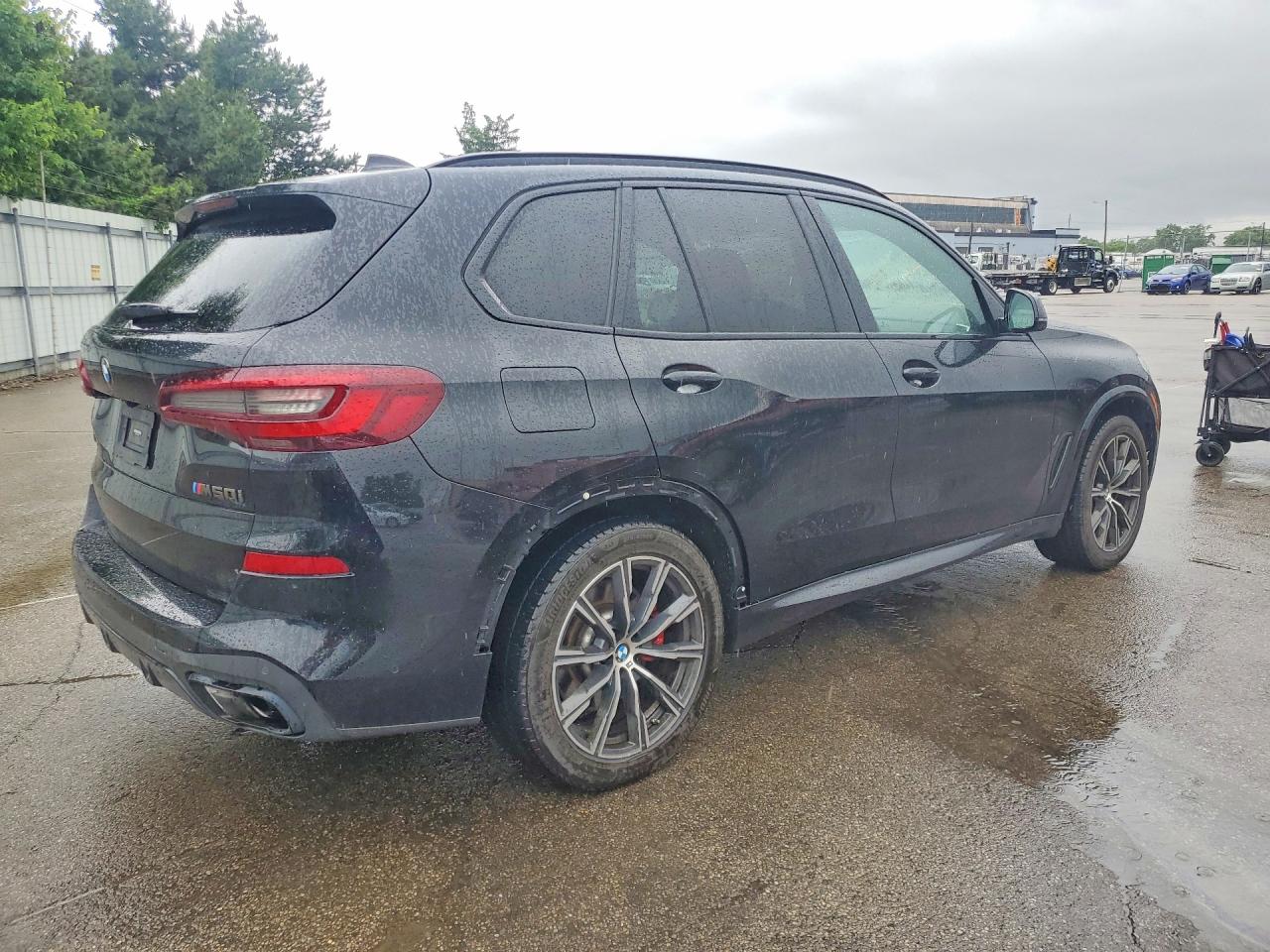 2021 BMW X5 M50i