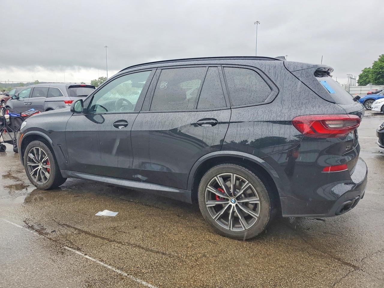 2021 BMW X5 M50i
