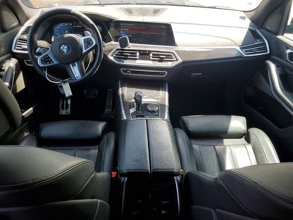 2021 BMW X5 M50i
