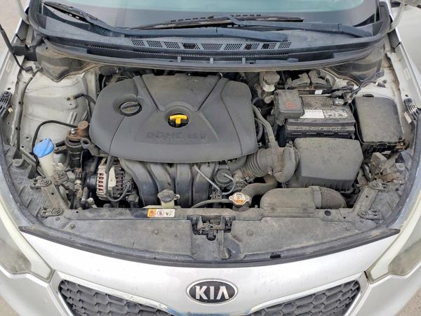 2015 KIA FORTE GL(Middle-low grade)