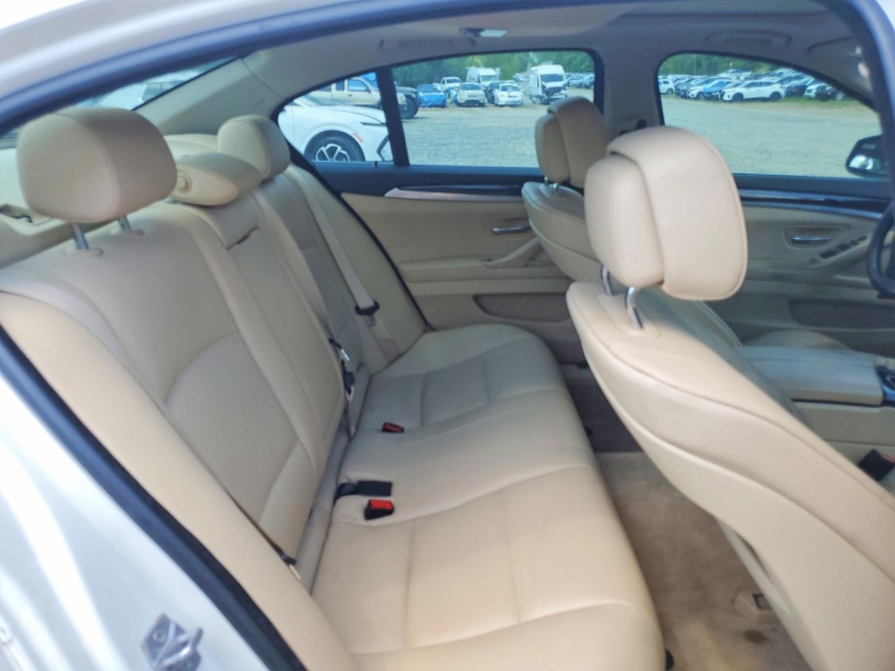 2013 BMW 528