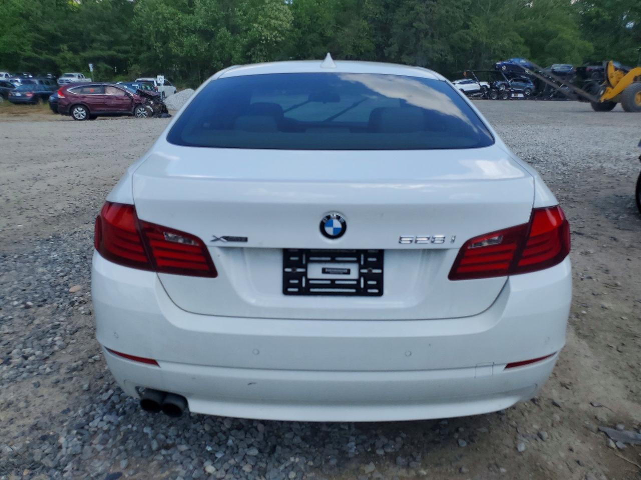 2013 BMW 528