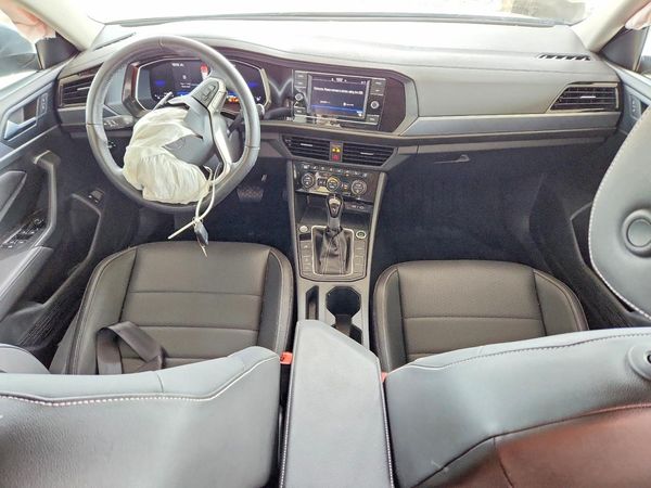 2024 VOLKSWAGEN JETTA SE, SE (AQ301 Trans)