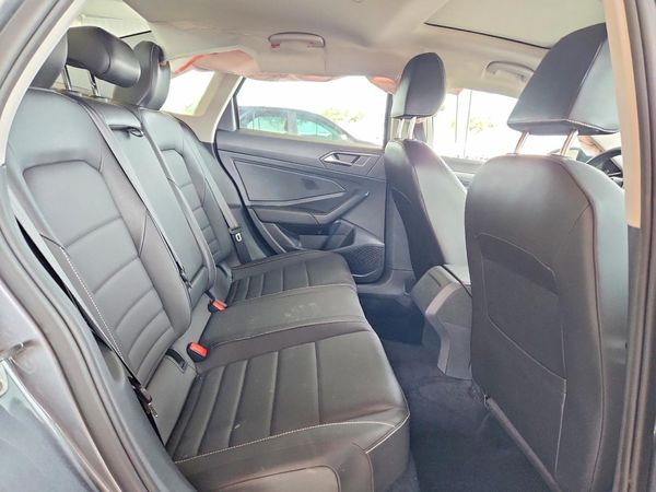 2024 VOLKSWAGEN JETTA SE, SE (AQ301 Trans)
