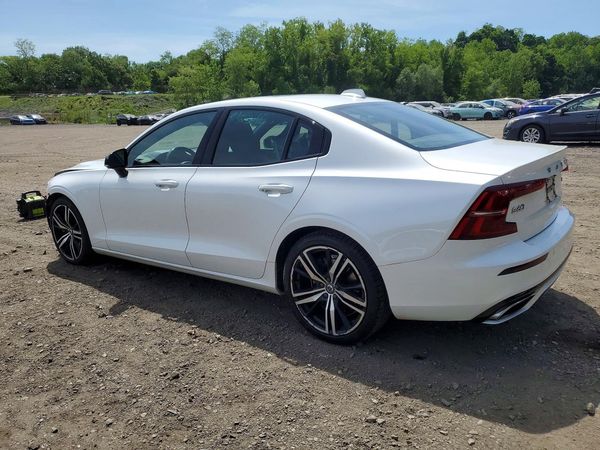 2019 VOLVO S60 R-Design