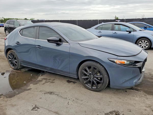 2022 MAZDA 3 Preferred Package