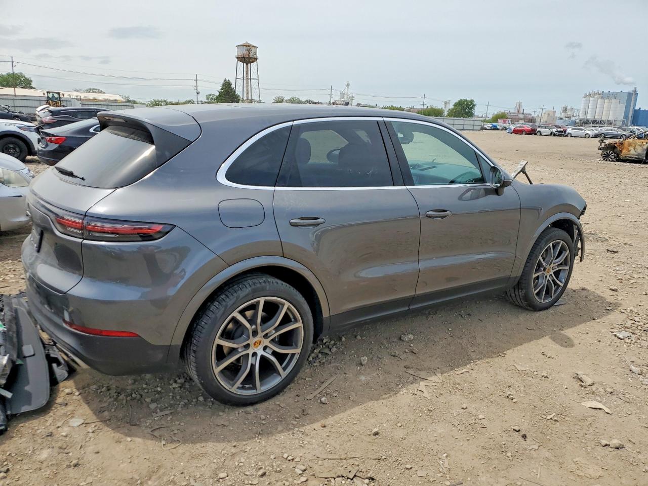 2020 PORSCHE CAYENNE