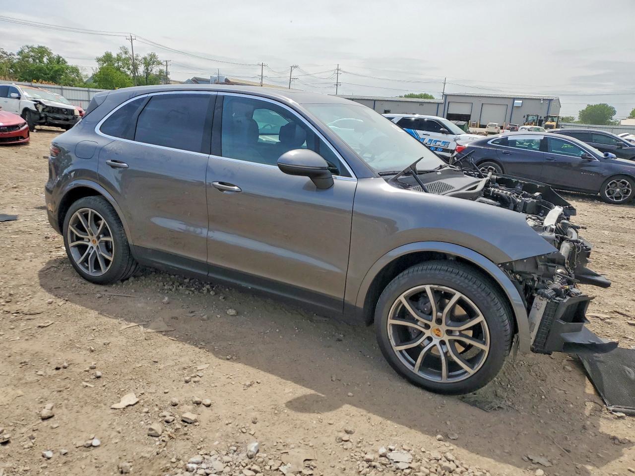 2020 PORSCHE CAYENNE