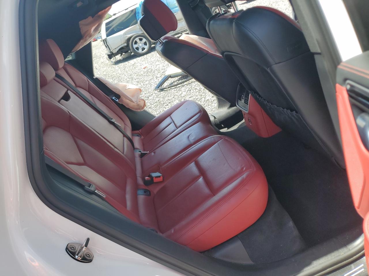 2021 PORSCHE MACAN Base