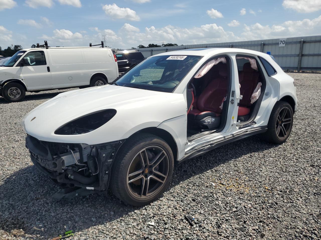 2021 PORSCHE MACAN Base