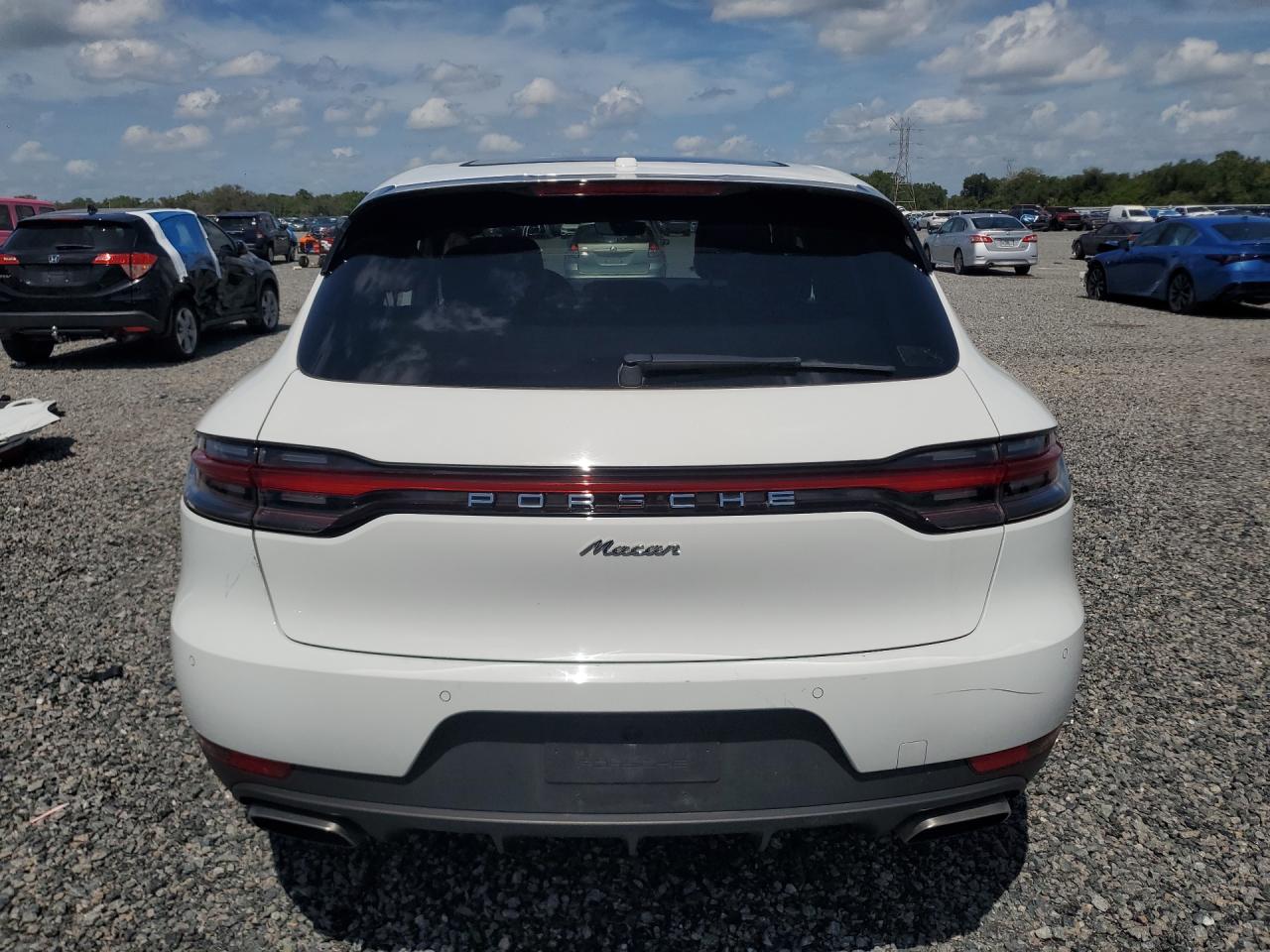 2021 PORSCHE MACAN Base