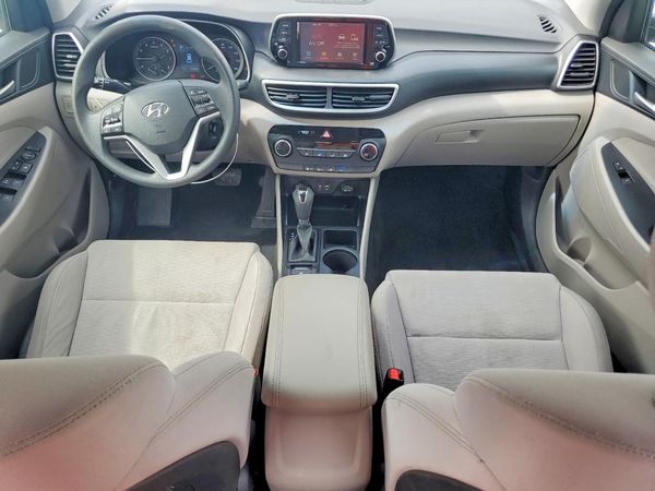 2021 HYUNDAI TUCSON SE