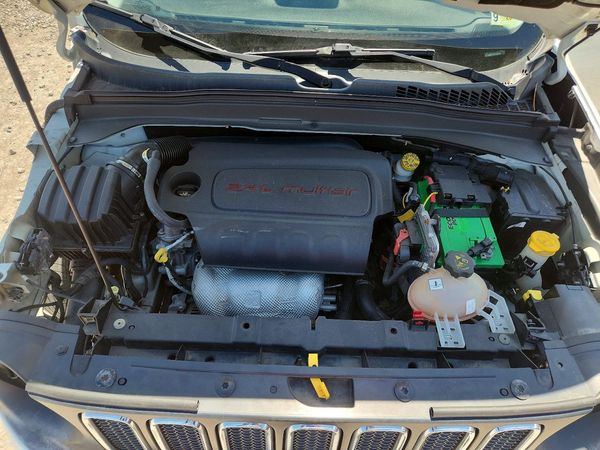 2017 JEEP RENEGADE LATITUDE 4X4