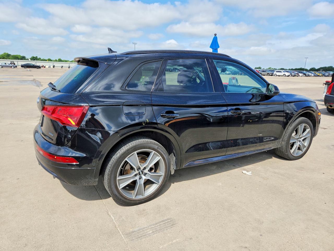 2019 AUDI Q5 quattro Prestige