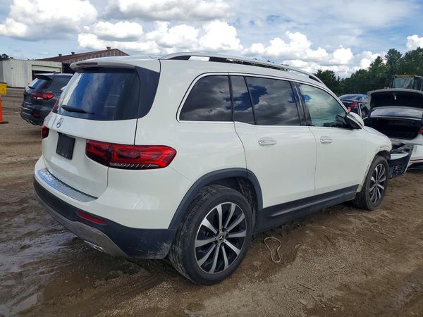 2021 MERCEDES-BENZ GLB GLB250