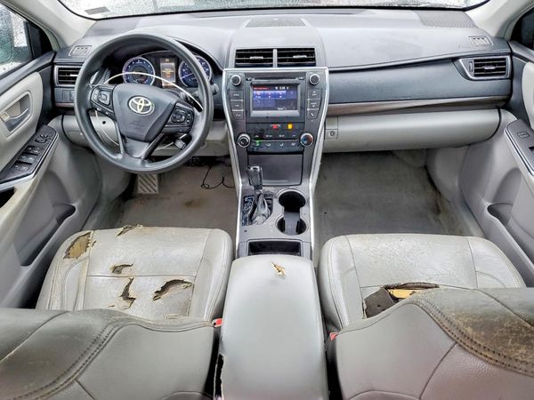 2016 TOYOTA CAMRY