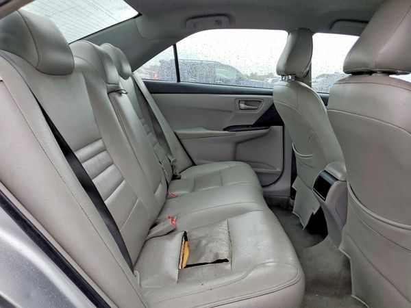 2016 TOYOTA CAMRY