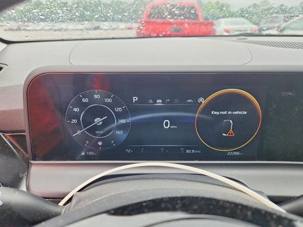 2024 KIA SELTOS S, X-Line