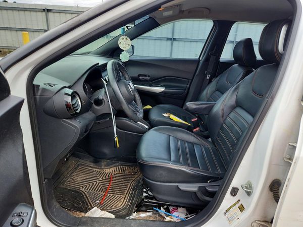 2019 NISSAN KICKS