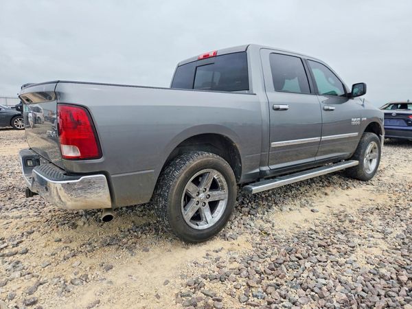 2013 RAM 1500 SLT